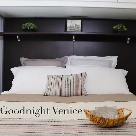 Goodnight Apartment Venice